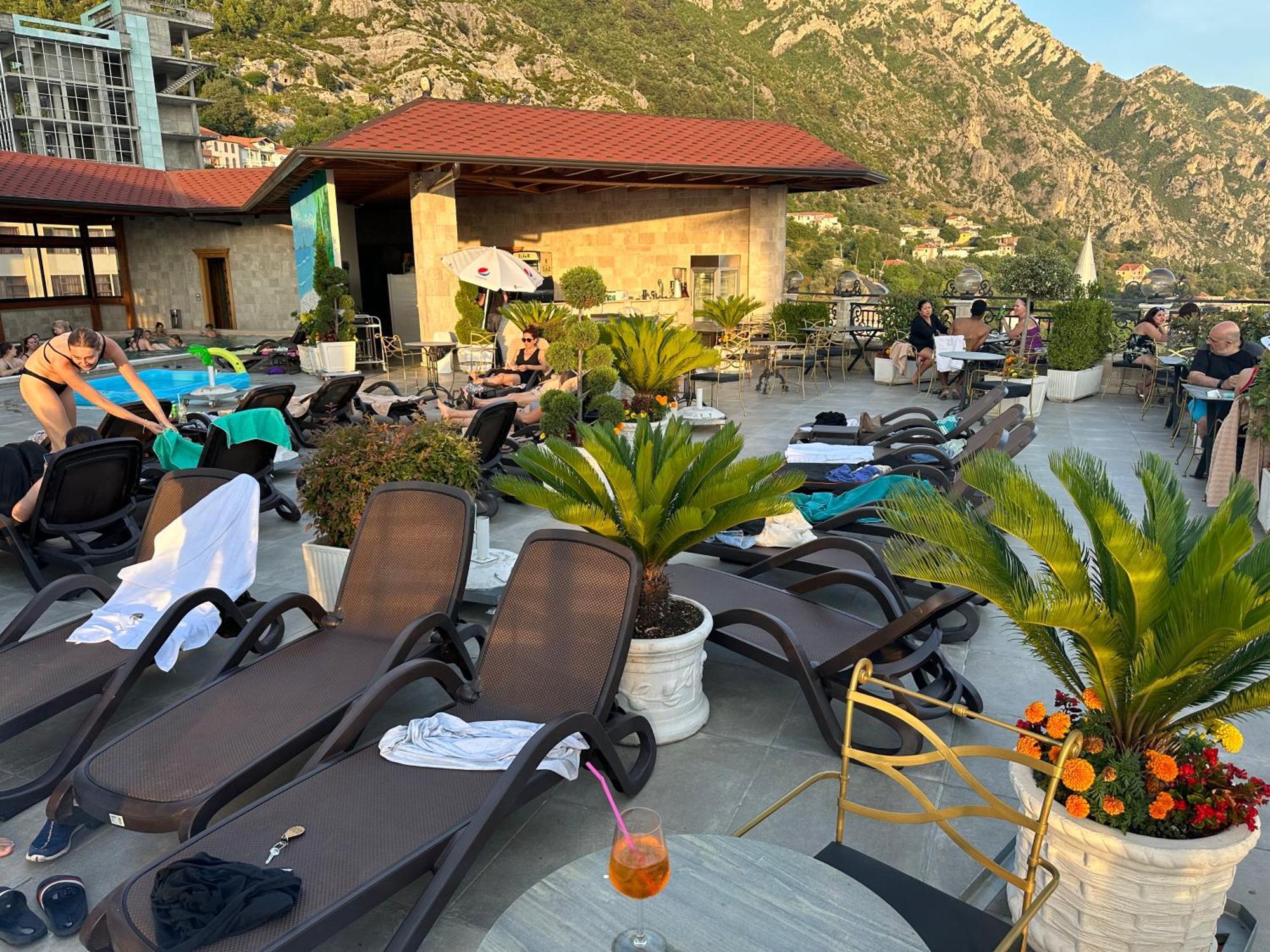 Hotel Panorama Kruje View On The Castle And The Old Town Dış mekan fotoğraf